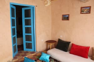 thumbnail: Front of property