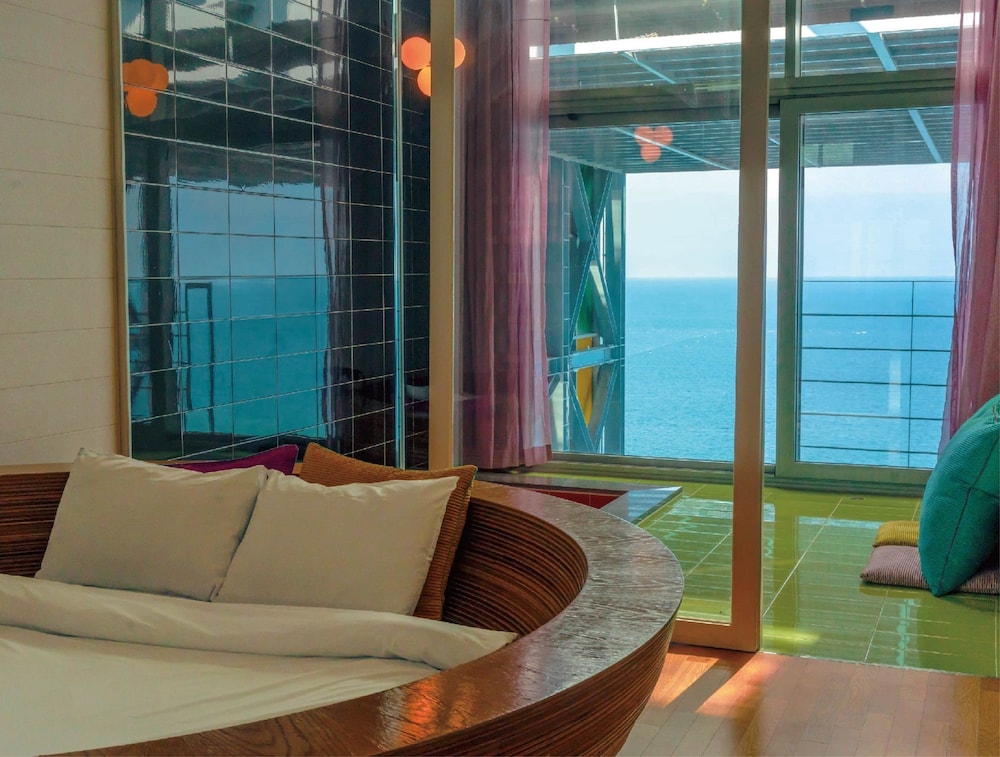 Beach/ocean view