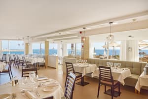 thumbnail: Restaurant
