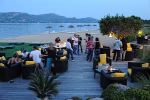 thumbnail: Bar (on property)