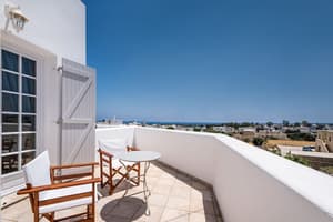 thumbnail: Balcony view