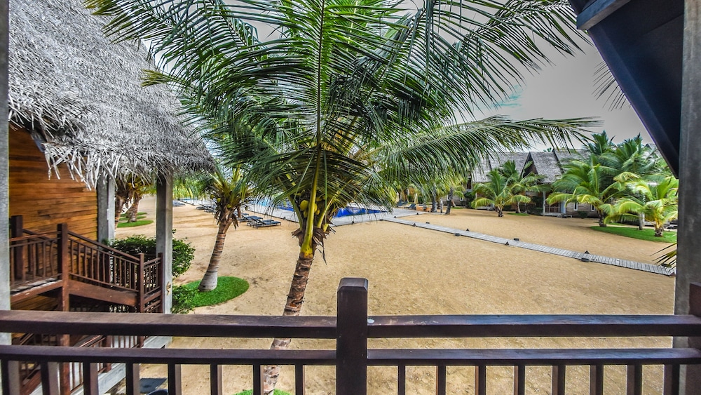Beach/ocean view