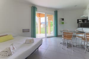 thumbnail: Interior
