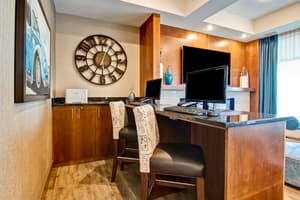 thumbnail: Business center