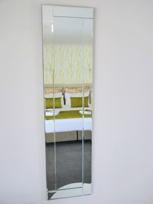 thumbnail: Interior detail