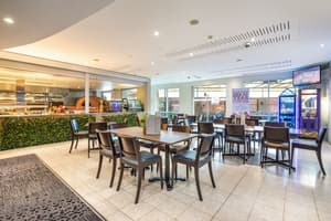 thumbnail: Restaurant