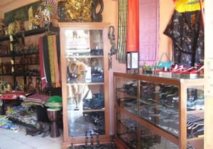 thumbnail: Gift shop