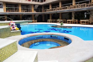 thumbnail: Outdoor pool
