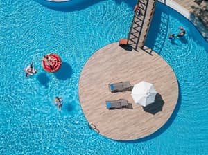 thumbnail: Outdoor pool