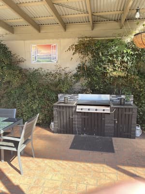 thumbnail: BBQ/picnic area