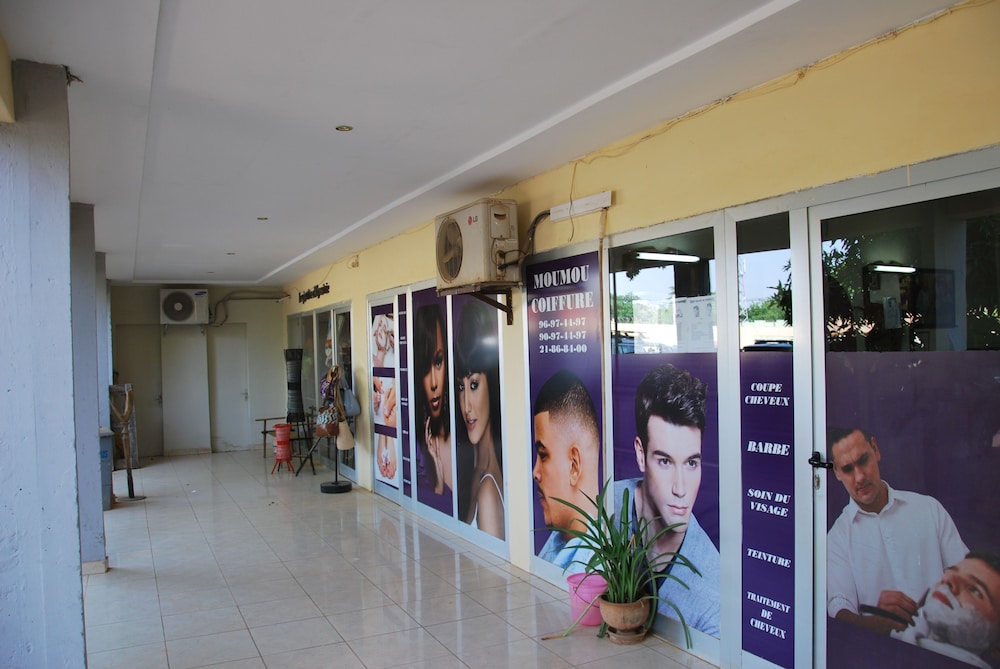 Hair salon