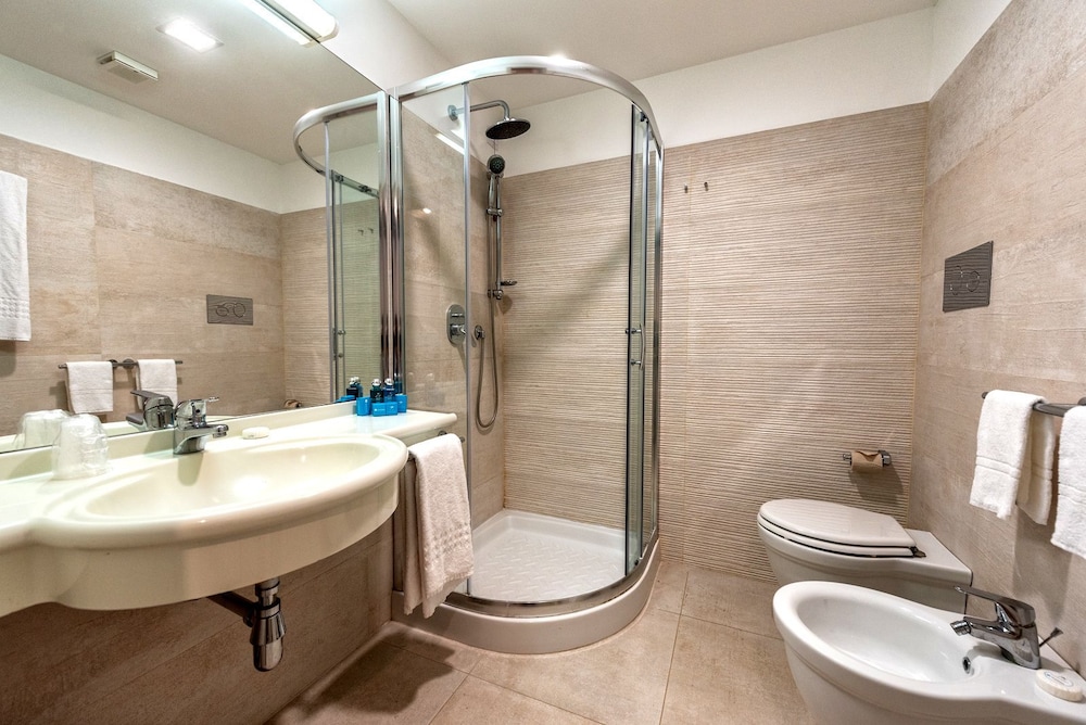 Bathroom shower