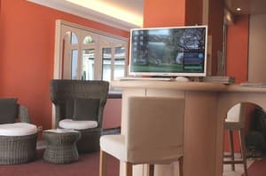 thumbnail: Business center