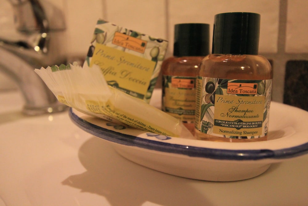 Bathroom amenities
