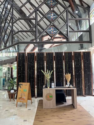 thumbnail: Spa reception