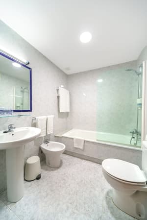 thumbnail: Bathroom
