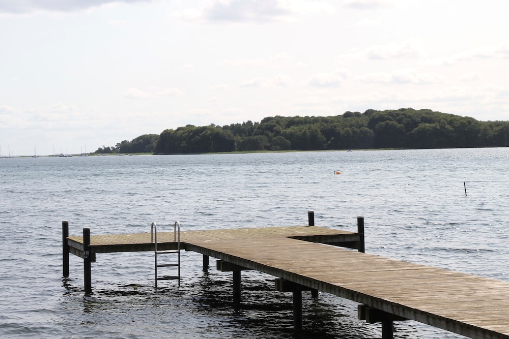 Dock