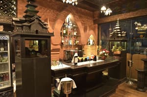 thumbnail: Bar (on property)