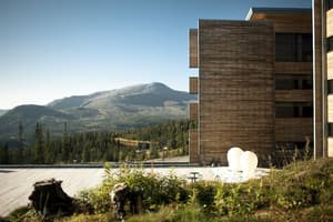 thumbnail: Exterior