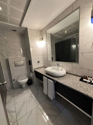 thumbnail: Bathroom