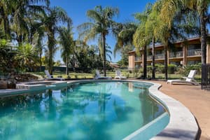 thumbnail: Property grounds