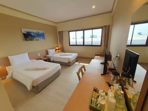 thumbnail: Room