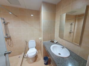 thumbnail: Bathroom