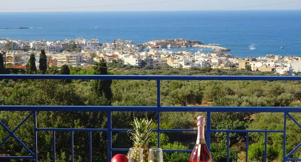 Beach/ocean view