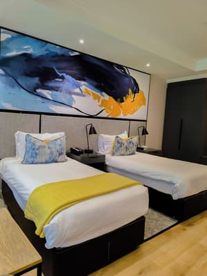 thumbnail: Room