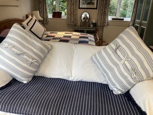 thumbnail: Interior