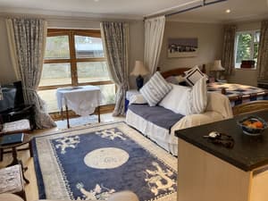 thumbnail: Interior