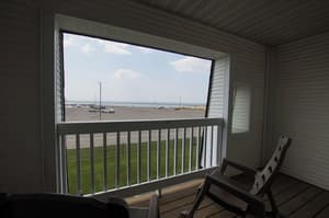 thumbnail: Balcony view