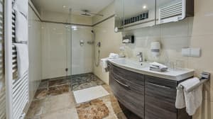 thumbnail: Bathroom shower