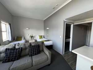 thumbnail: Living area