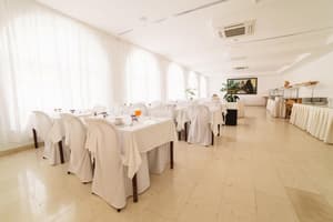 thumbnail: Breakfast area