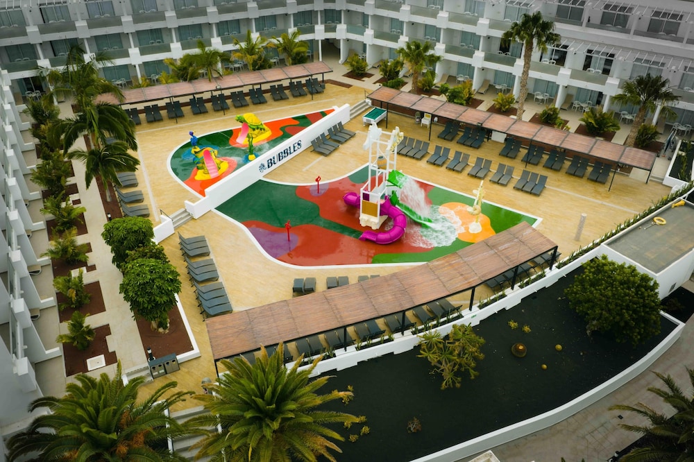 Surfing/boogie boarding