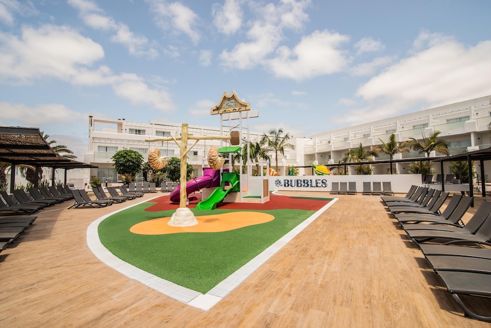 Surfing/boogie boarding