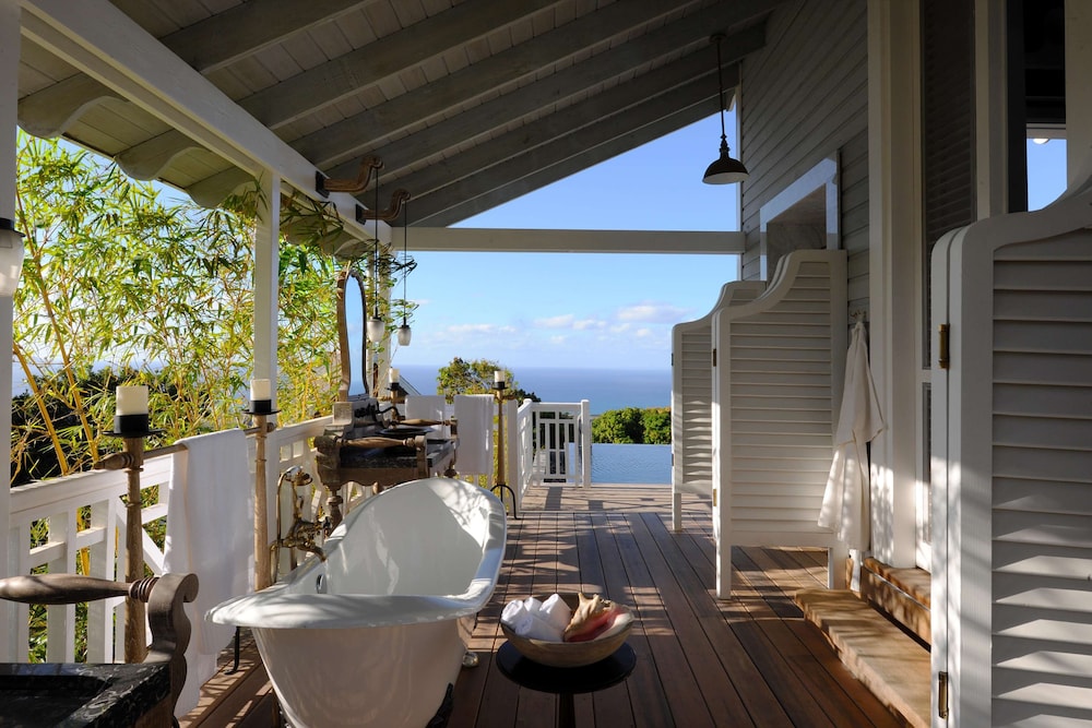 Private pool
