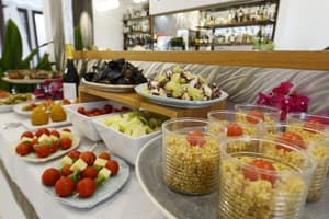 thumbnail: Buffet