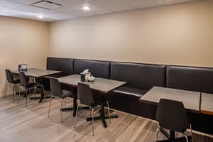 thumbnail: Breakfast area