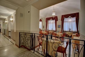 thumbnail: Breakfast area