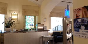 thumbnail: Bar (on property)