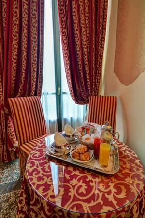 thumbnail: In-room dining
