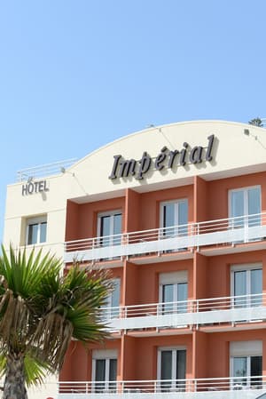 thumbnail: Front of property