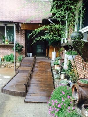 thumbnail: Property entrance
