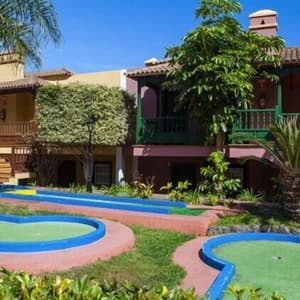 thumbnail: Mini-golf