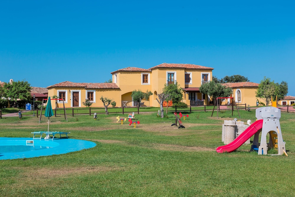 Children's play area - outdoor