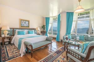 thumbnail: Interior