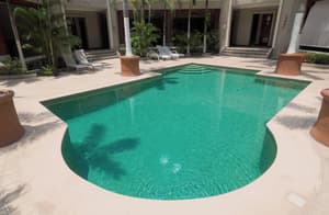 thumbnail: Outdoor pool