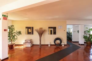 thumbnail: Interior detail